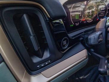 Porsche Cayenne III Turbo E-Hybrid — photo 30