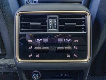 Porsche Cayenne III Turbo E-Hybrid — photo 32