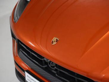 Porsche Macan S — photo 13