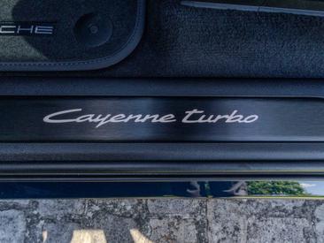 Porsche Cayenne III Turbo E-Hybrid — photo 34