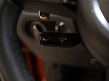 Porsche Macan S — photo 29