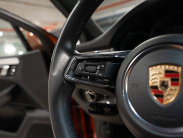 Porsche Macan S — photo 31
