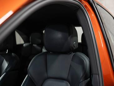 Porsche Macan S — photo 33