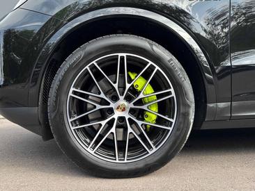 Porsche Cayenne III E-Hybrid Coupé — photo 6