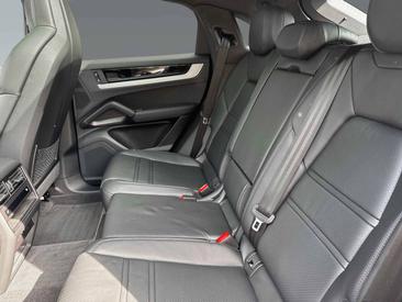 Porsche Cayenne III E-Hybrid Coupé — photo 16