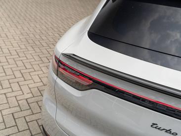 Porsche Cayenne III Turbo GT — photo 18