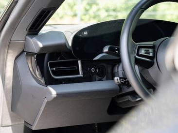 Porsche Taycan ph2 Sport Turismo — photo 18