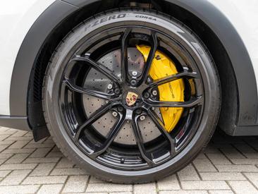 Porsche Cayenne III Turbo GT — photo 23
