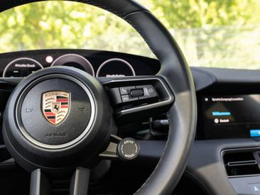 Porsche Taycan ph2 Sport Turismo — photo 23