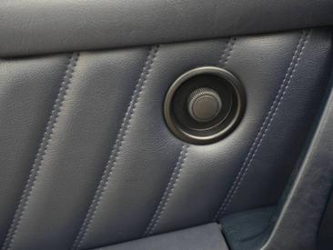 Porsche 964 Carrera 2 Cabriolet — photo 24
