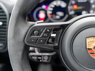 Porsche Cayenne III Turbo GT — photo 41