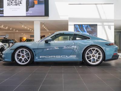 Porsche 992 I S/T