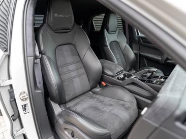 Porsche Cayenne III Turbo GT — photo 49