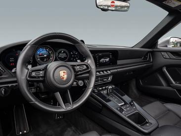 Porsche 992 I Carrera 4 GTS Cabriolet — photo 13