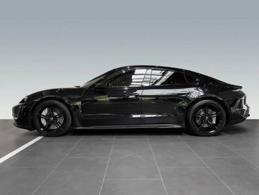 Porsche Taycan 4S — photo 2