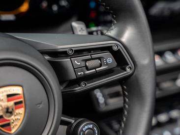 Porsche 992 I Carrera 4 GTS Cabriolet — photo 21