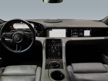 Porsche Taycan 4S — photo 14