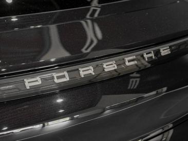 Porsche Taycan 4S — photo 23