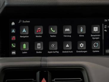 Porsche Taycan 4S — photo 27