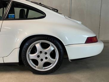 Porsche 964 Carrera 4 Coupe — photo 7