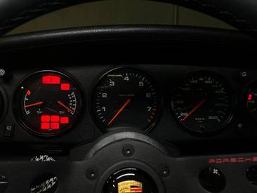 Porsche 964 Carrera 4 Coupe — photo 14