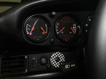 Porsche 964 Carrera 4 Coupe — photo 16