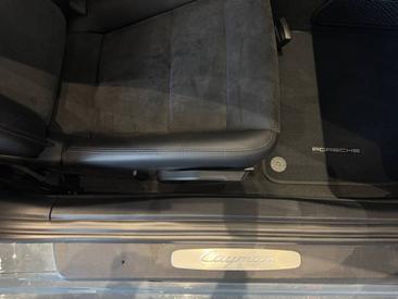 Porsche 718 type 982 Cayman — photo 24