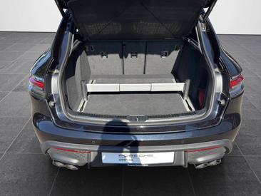 Porsche Macan S — photo 20