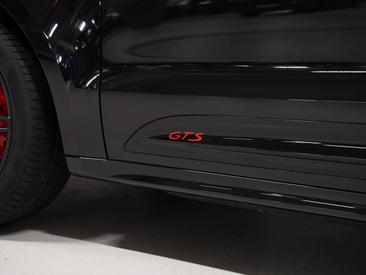 Porsche Macan GTS — photo 13