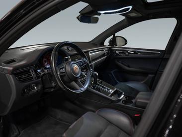 Porsche Macan GTS — photo 16