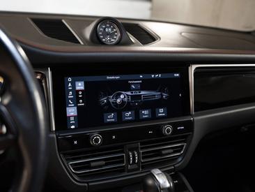 Porsche Macan GTS — photo 29