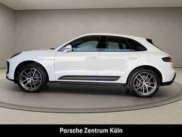 Porsche Macan — photo 2