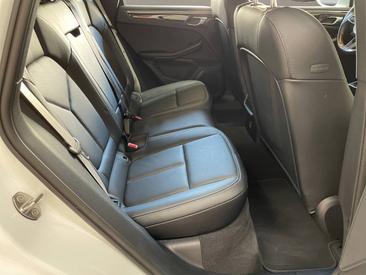 Porsche Macan — photo 22