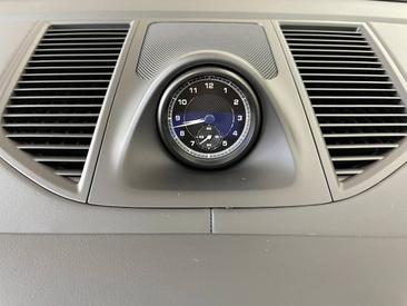 Porsche Macan — photo 26