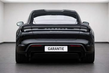 Porsche Taycan Turbo — photo 17