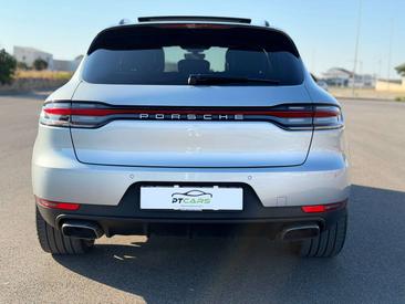 Porsche Macan Electrique Base — photo 8