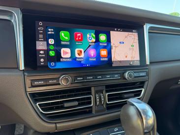 Porsche Macan Electrique Base — photo 17