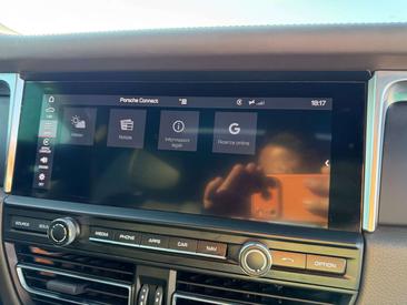 Porsche Macan Electrique Base — photo 22
