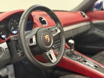 Porsche 718 Spyder — photo 29