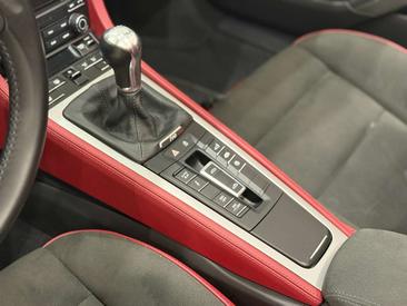 Porsche 718 Spyder — photo 38