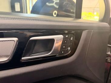 Porsche Cayenne III E-Hybrid Platinum Edition — photo 44