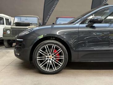 Porsche Macan Electrique GTS — photo 7