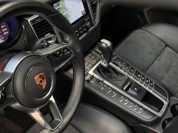 Porsche Macan Electrique GTS — photo 11