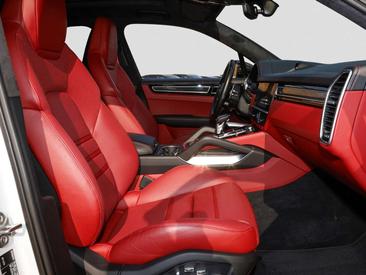 Porsche Cayenne III Turbo S E-Hybrid — photo 11