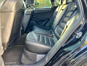Porsche Macan Electrique Base — photo 15