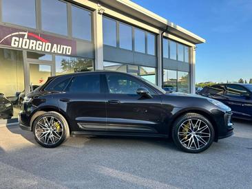 Porsche Macan Electrique Base — photo 17