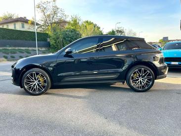 Porsche Macan Electrique Base — photo 18