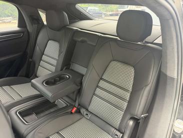 Porsche Cayenne III GTS — photo 15