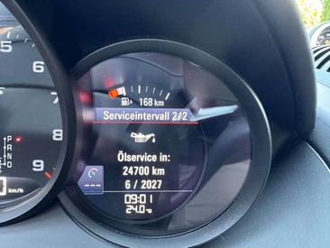 Porsche 718 Cayman GTS — photo 17