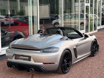 Porsche 718 Spyder Weissach Package — photo 13
